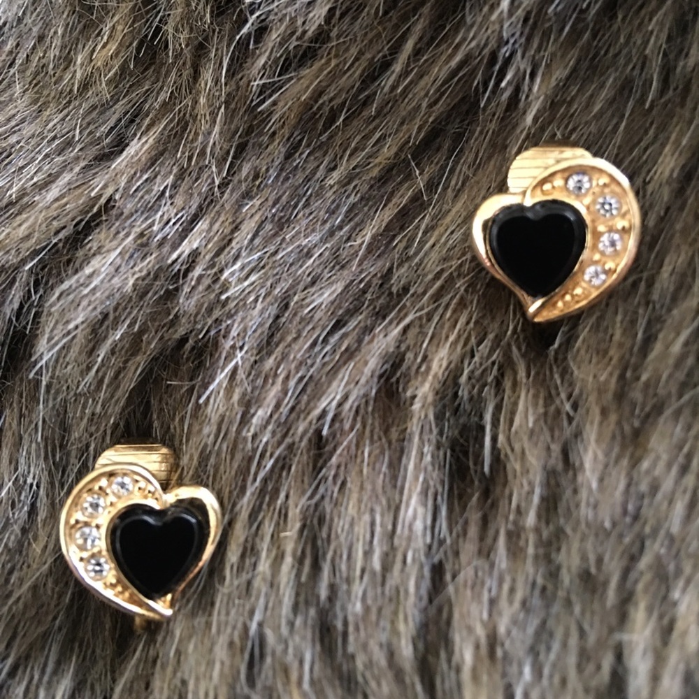 Vintage Avon black onyx stone heart clip earrings